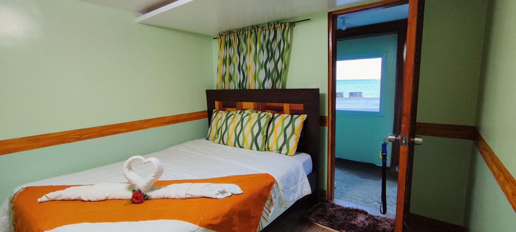 Blue Lagoon Inn And Restaurant, Pagudpud Mabubua Номер фото